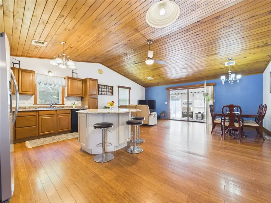 615 Taunton Avenue, Seekonk, MA 02771 - #2