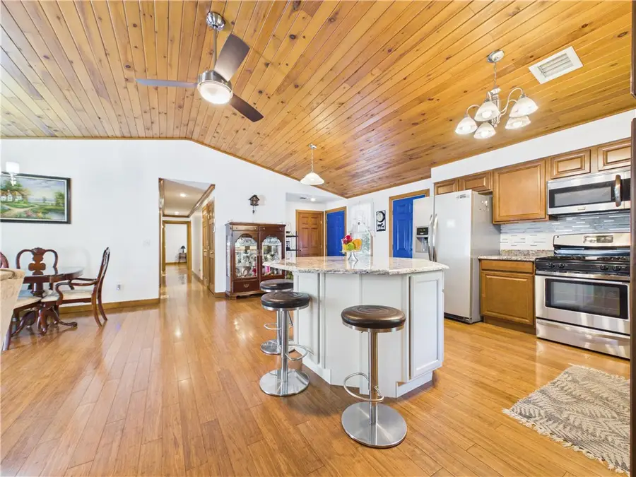 615 Taunton Avenue, Seekonk, MA 02771 - #3