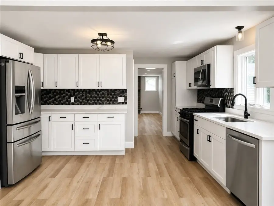 496 Beverage Hill Avenue, Pawtucket, RI 02961 - #3
