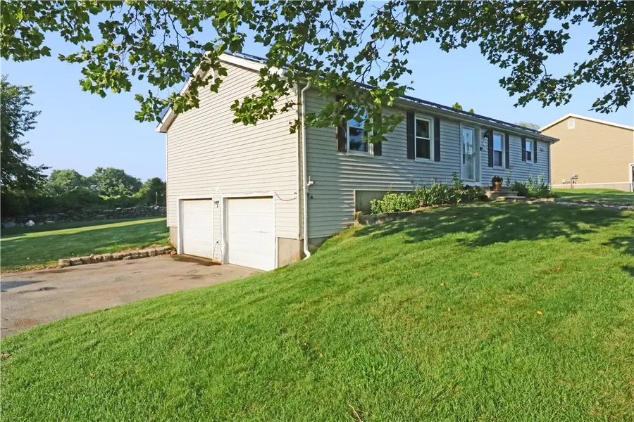 61 Amesbury Circle, Middletown, RI 02842 - #2