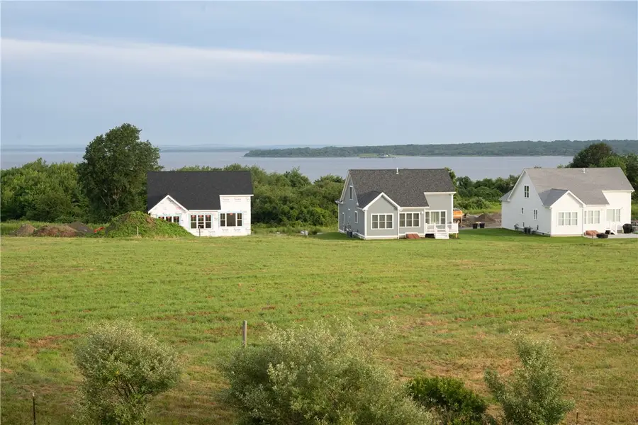 45 Bunker Hill Crossing, Portsmouth, RI 02871 - #3