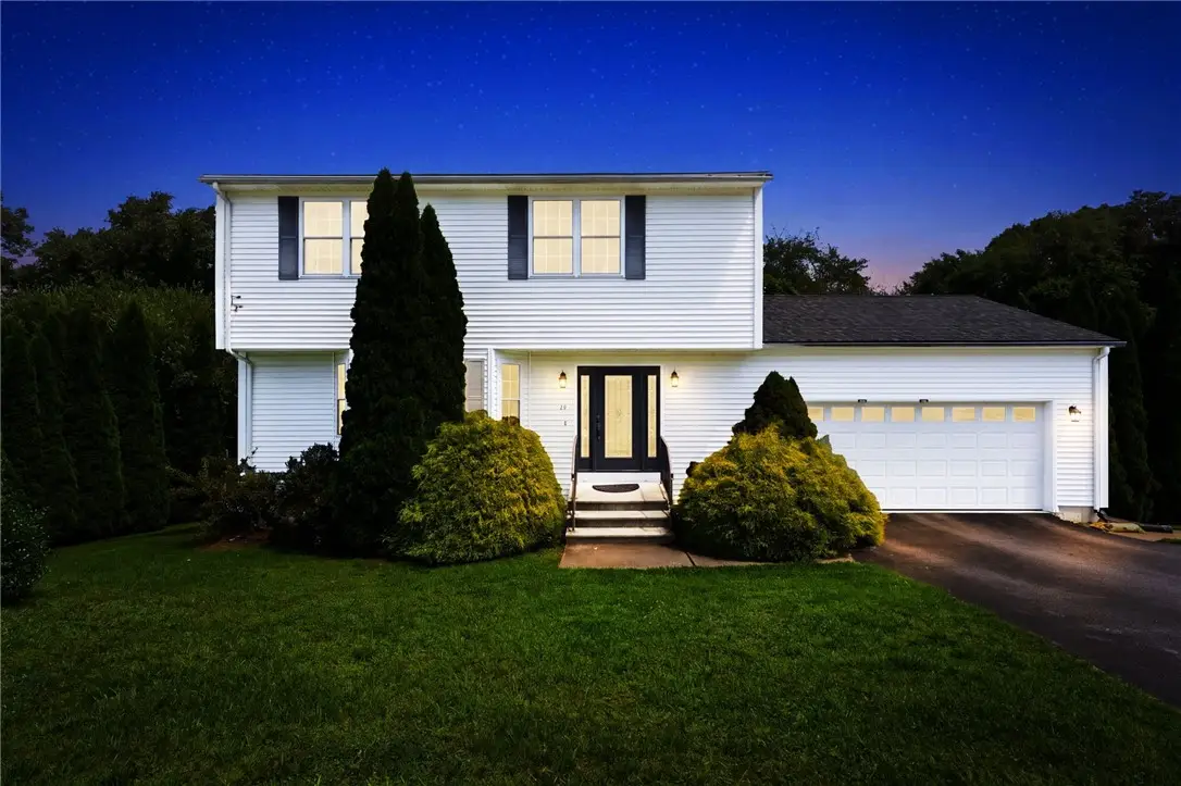 19 Gilcrest Drive, West Warwick, RI 02893 - #1
