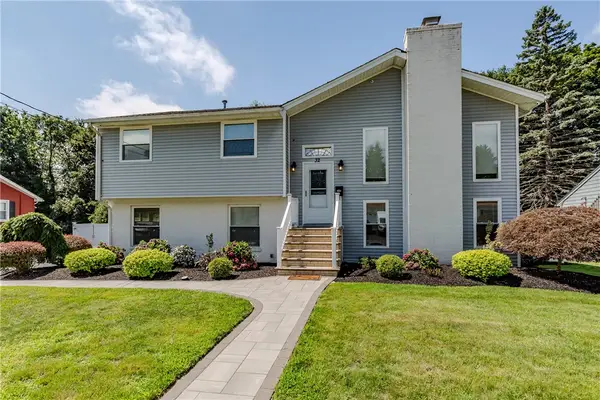32 Cavalcade Boulevard, Johnston, RI 02919