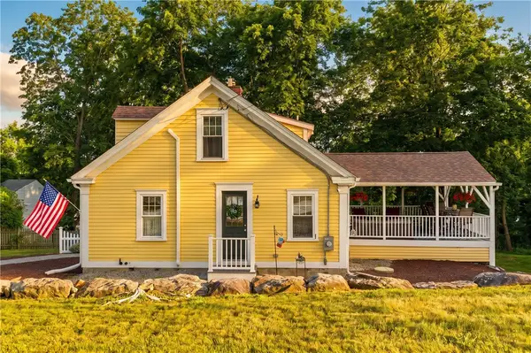 44 Old Great Road, North Smithfield, RI 02896