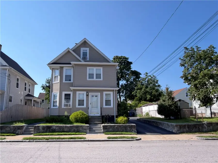 82 Chestnut Avenue, Cranston, RI 02910 - #3
