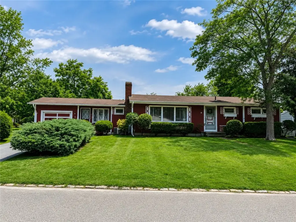 18 Leslie Road, Warwick, RI 02888 - #1