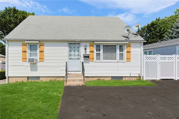 30 Briggs Street, Cranston, RI 02920
