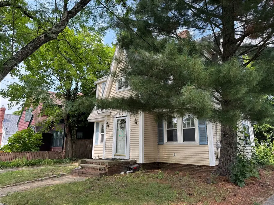 91 Moorland Avenue, Cranston, RI 02905 - #3