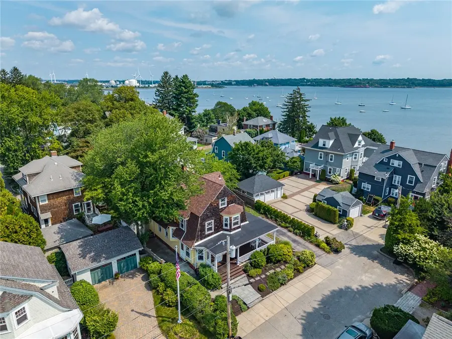 16 Hudson Place, Cranston, RI 02905 - #3