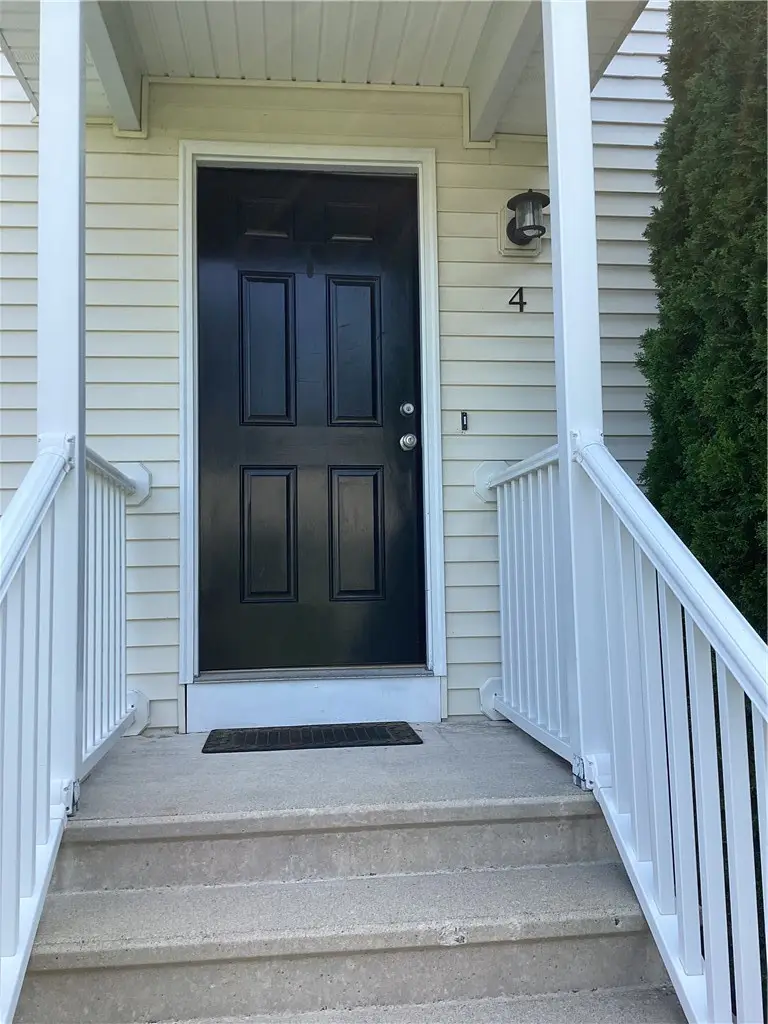 4 Legris Commons Lane #4, West Warwick, RI 02893 - #3