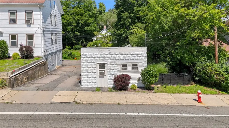 87 Saint Paul Street, North Smithfield, RI 02896 - #2