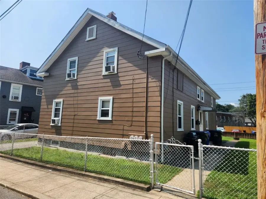 10 Douglas Street, West Warwick, RI 02893 - #2