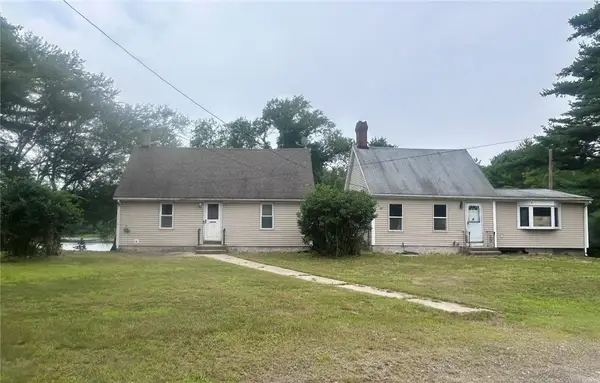 31 Phillips Hill Road, Coventry, RI 02816