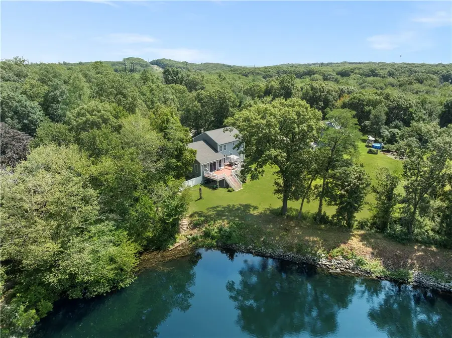 12 Woodlake Drive, Johnston, RI 02919 - #3