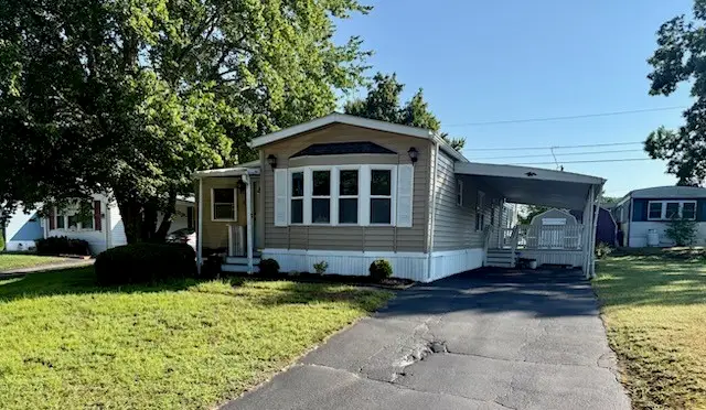 14 Lane F Lane, Coventry, RI 02816 - #2
