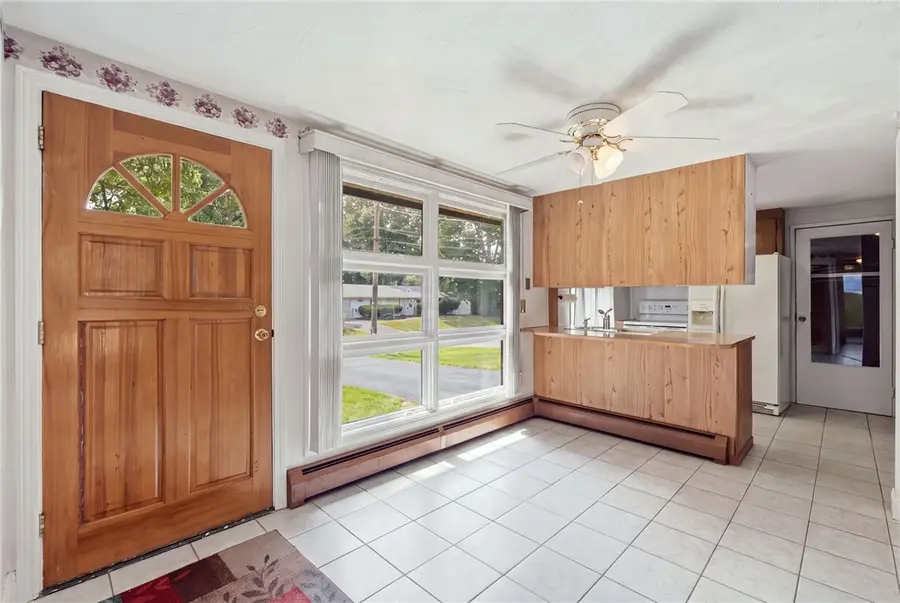 124 Chatworth Avenue, Warwick, RI 02886 - #3
