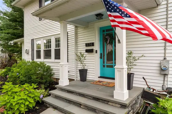 174 Kenyon Avenue, South Kingstown, RI 02879