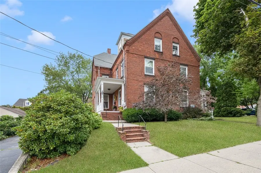 25 Blackstone Street, Cumberland, RI 02864 - #3