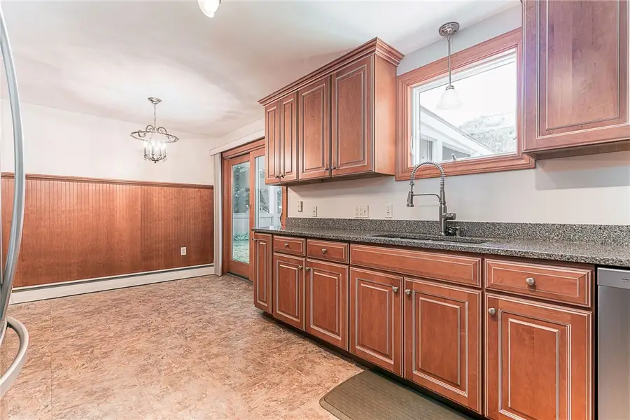 91 Torrington Drive, Warwick, RI 02889 - #3