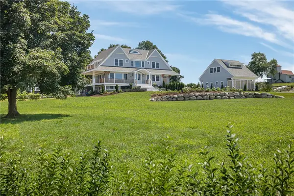 10 High Hill Road, Tiverton, RI 02878