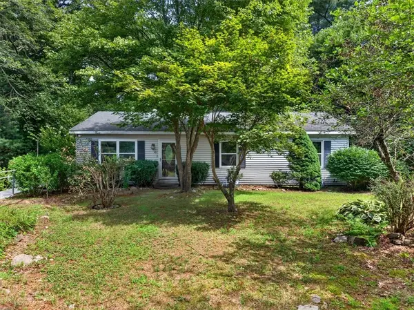 40 Thurston Drive, Hopkinton, RI 02832