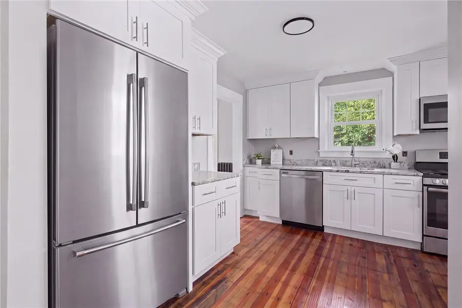 62 Dunbar Avenue, Rumford, RI 02916 - #3