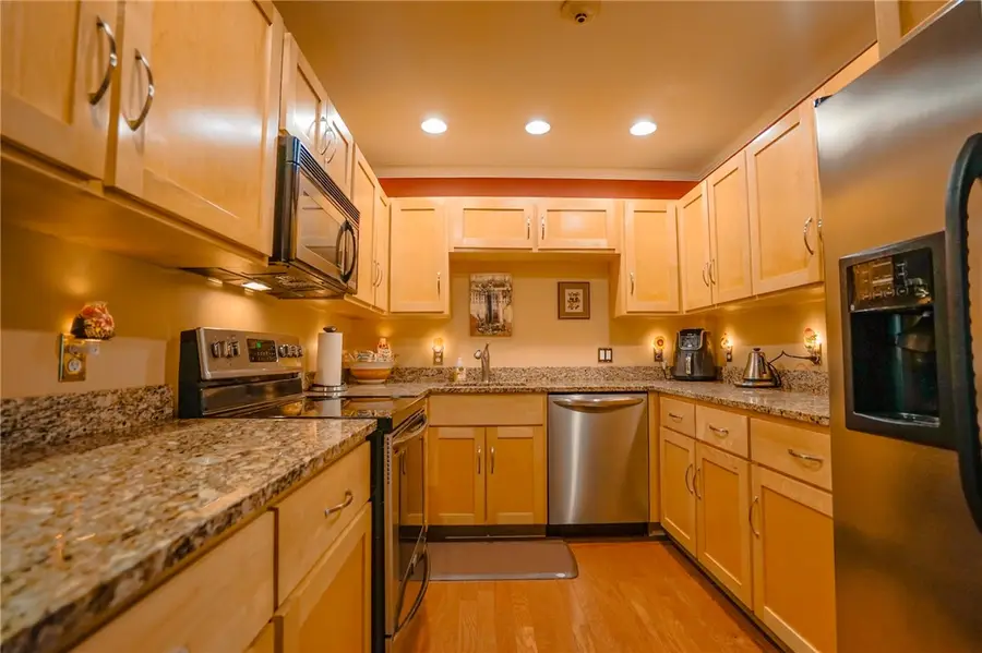 600 N Broadway #2C, East Providence, RI 02914 - #3