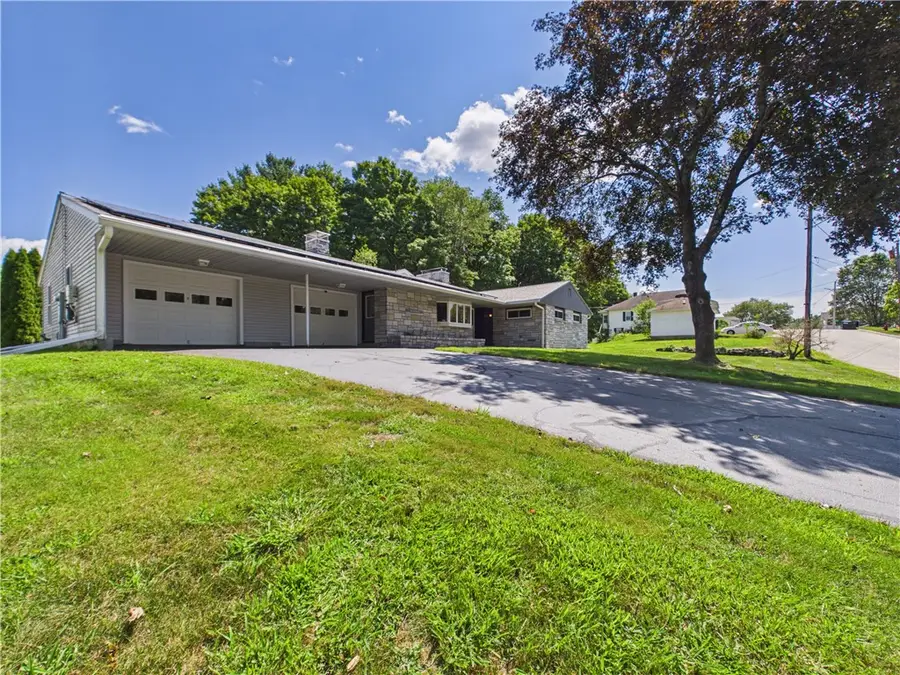 29 Vandall Street, North Grosvenor Dale, CT 06255 - #3