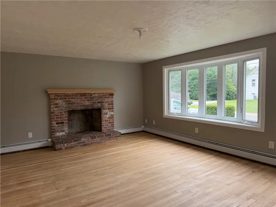 38 Ann Lane, North Kingstown, RI 02873 - #3