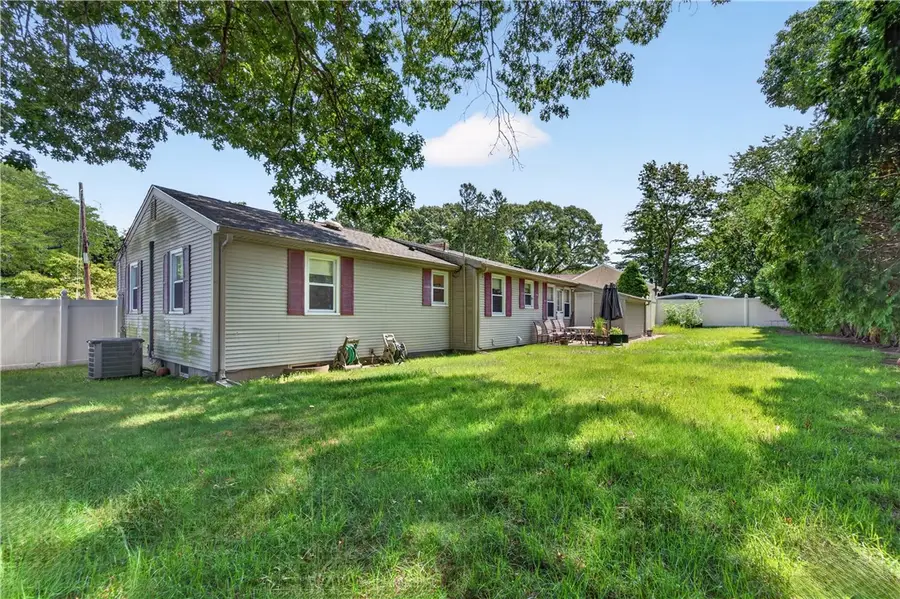 24 Crane Street, Warwick, RI 02889 - #3