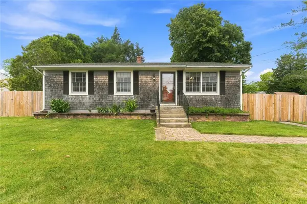 39 River Street, Bristol, RI 02809