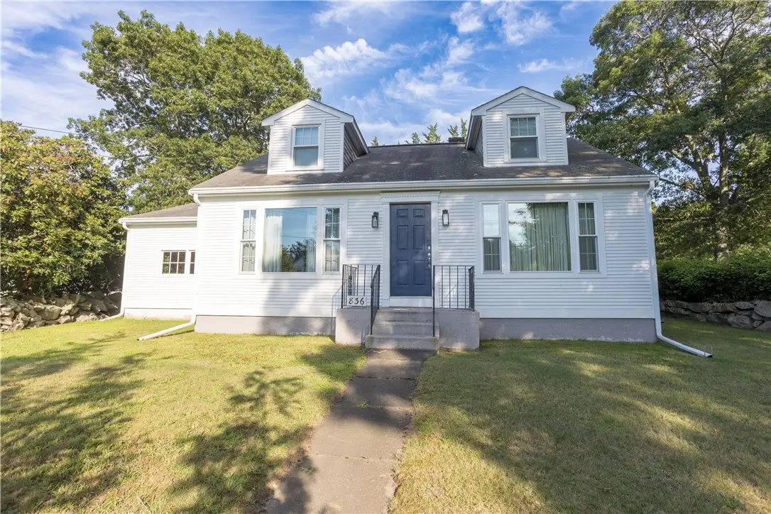 836 Main Road, Tiverton, RI 02878 - #1