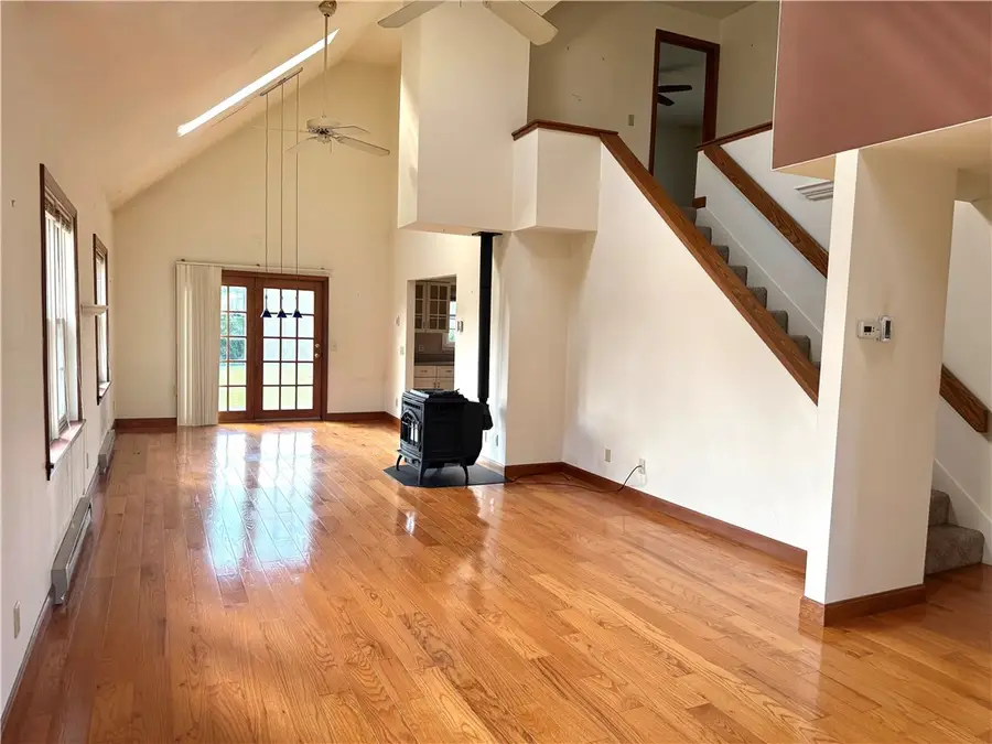 15 Statue Way, Portsmouth, RI 02871 - #3