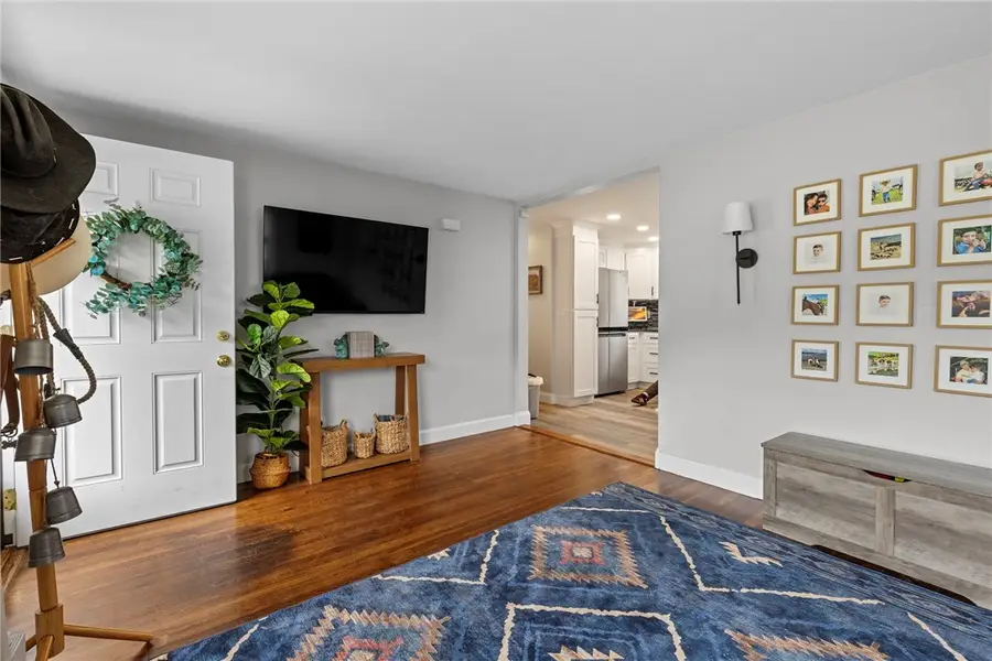 198 Holland Street, Cranston, RI 02920 - #3