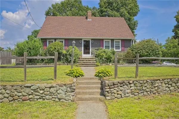 59 Wells Avenue, Warwick, RI 02889