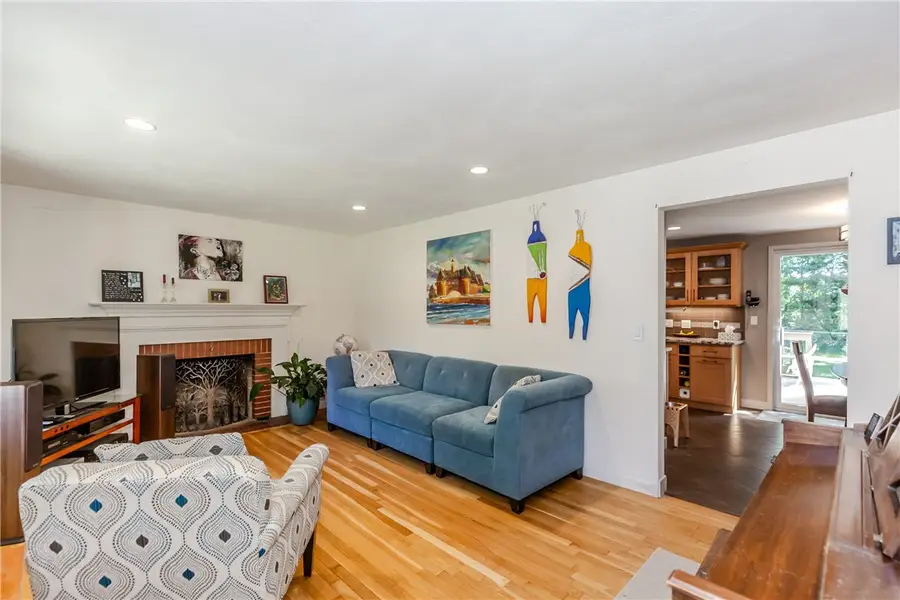 108 Elmwood Drive, North Kingstown, RI 02852 - #3