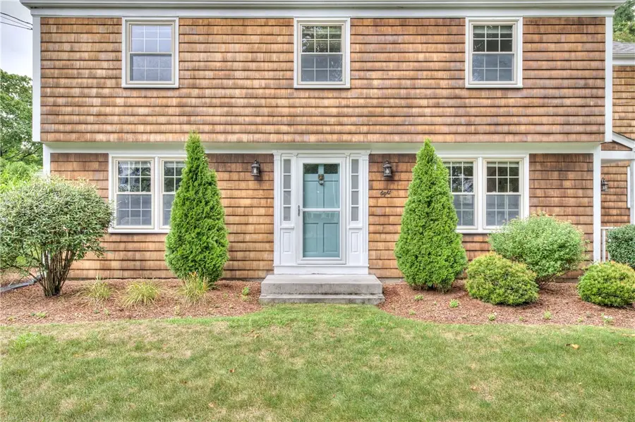 8 Lee Road, Barrington, RI 02806 - #2