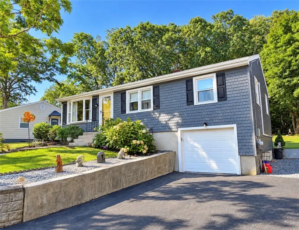20 New York Avenue, Cumberland, RI 02864 - #1
