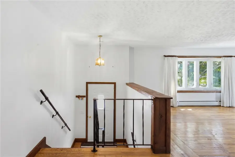 18 Continental Drive, Middletown, RI 02842 - #3