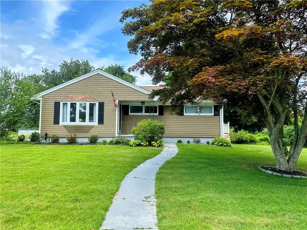 67 Montgomery Road, Swansea, MA 02777