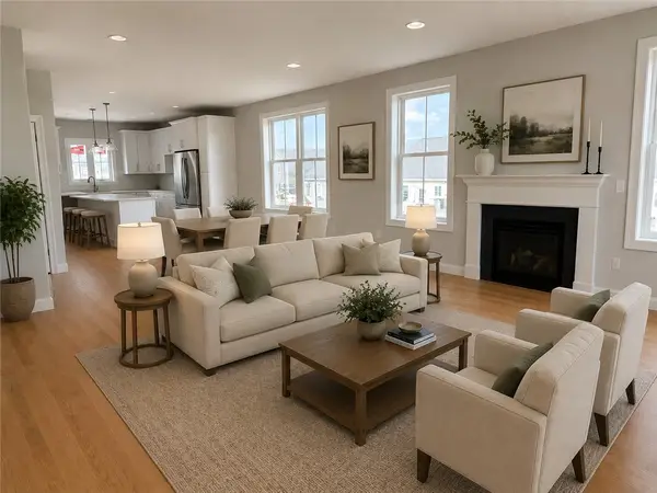 25 Bunker Hill Crossing, Portsmouth, RI 02871