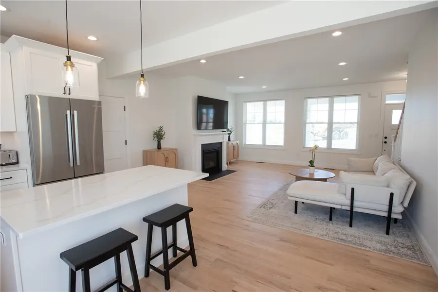 30 Bunker Hill Crossing, Portsmouth, RI 02871 - #2