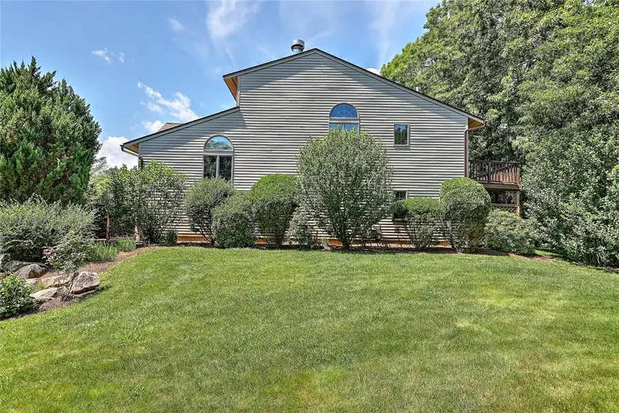 101 Cardinal Drive, North Kingstown, RI 02852 - #2