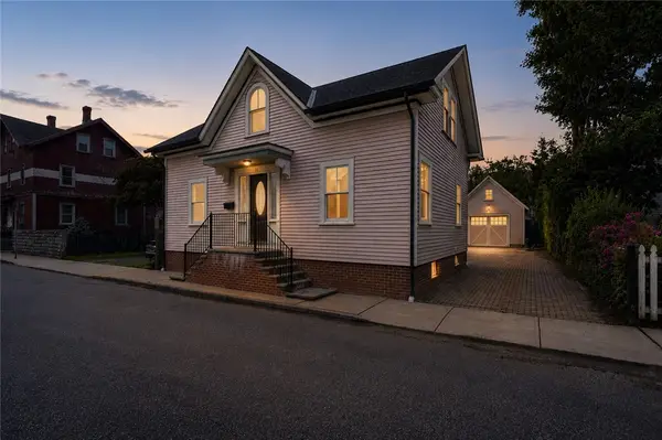 21 Elm Street, Newport, RI 02840