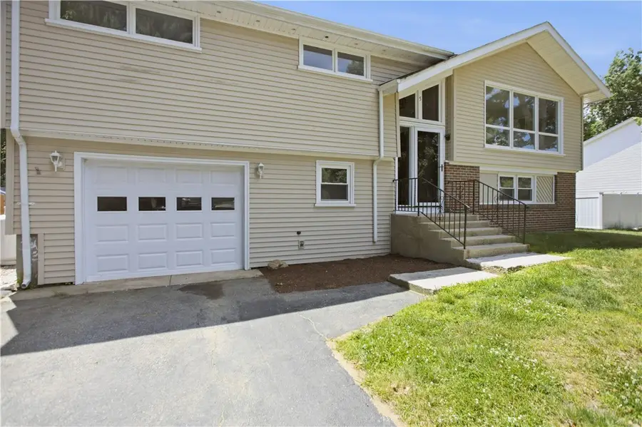 5 Baldwin Drive, Johnston, RI 02919 - #3