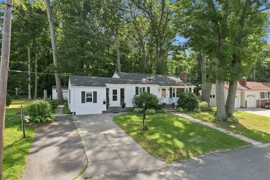 14 Woodhill Drive, Cranston, RI 02920 - #3