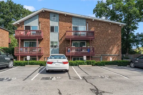 110 Pilgrim Parkway #6, Warwick, RI 02888