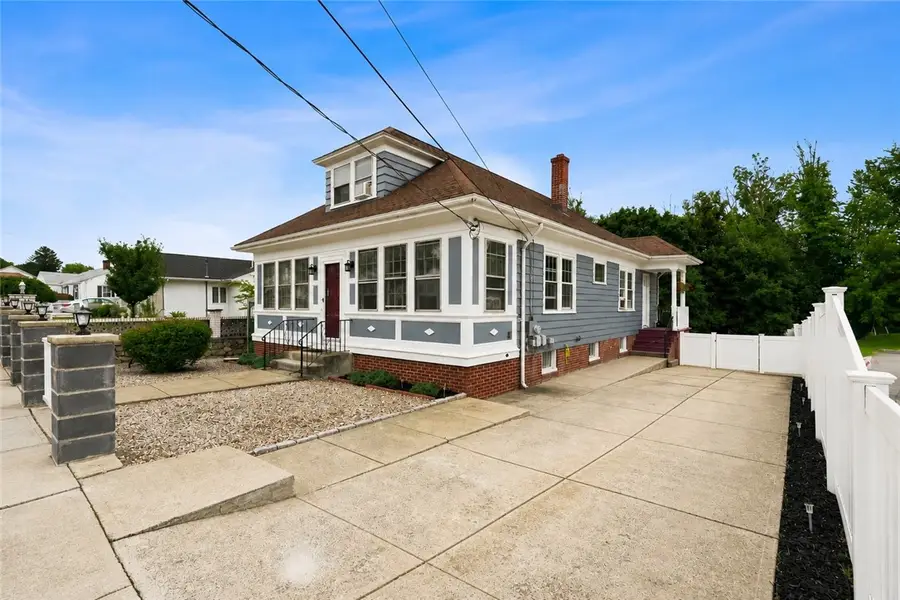 215 Simmonsville Avenue, Johnston, RI 02919 - #2