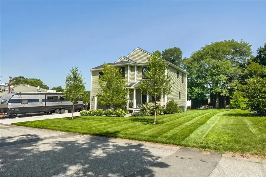 2 Overhill Road, Warren, RI 02885 - #2