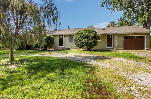 61 Cactus Street, Warwick, RI 02886